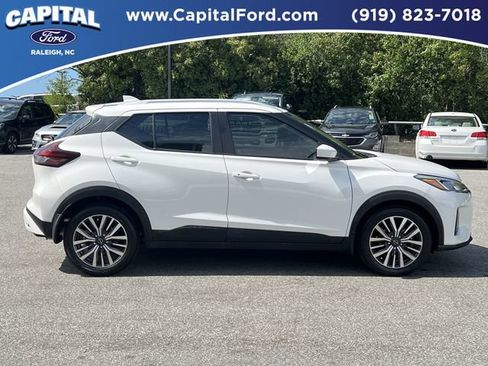 Used 2024 Nissan Kicks SV FWD image 14