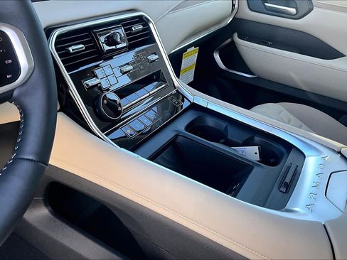 New 2026 Nissan Armada Platinum image 11