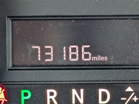 Used 2019 Dodge Grand Caravan SXT image 29