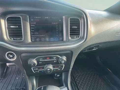 Used 2017 Dodge Charger R/T image 17