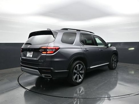 Used 2023 Honda Pilot Elite image 8