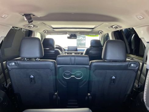 Used 2024 Honda Pilot Elite image 32