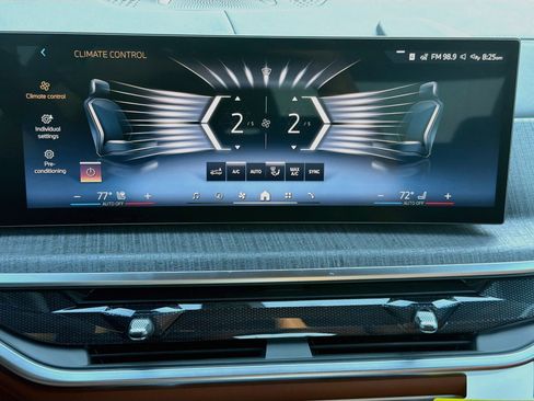 New 2026 BMW ALPINA XB7 AWD/4WD image 38