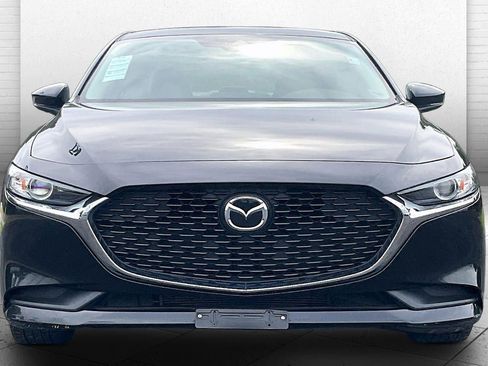 Used 2020 MAZDA MAZDA3 Sedan w/ Select Package FWD image 2