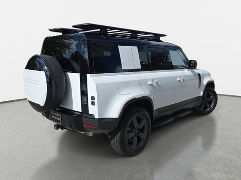 New 2026 Land Rover Defender 110 S image 5