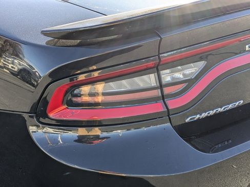 Used 2018 Dodge Charger SXT Plus image 13