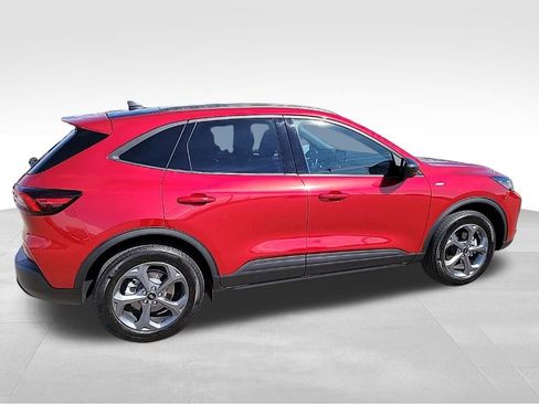 Used 2025 Ford Escape ST-Line w/ Cold Weather Package image 18