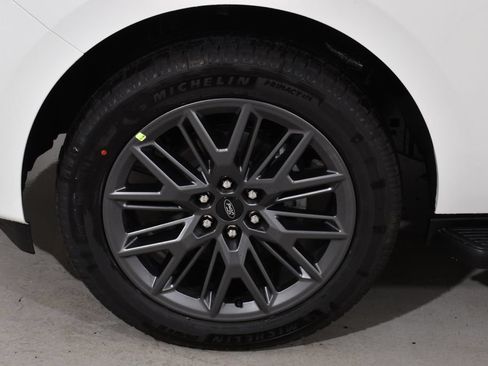 New 2026 Ford Expedition Platinum w/ Stealth Appearance Package AWD/4WD image 24