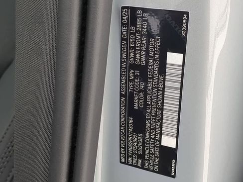 Certified 2026 Volvo XC90 B6 Plus w/ Protection Package Premier image 36