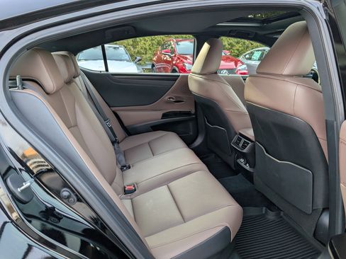 Certified 2025 Lexus ES 300h 300h image 12
