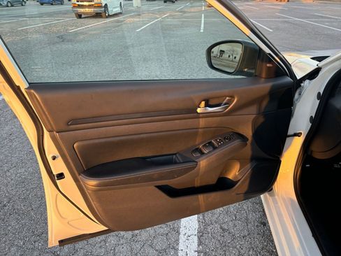 Used 2025 Nissan Altima 2.5 SV image 20