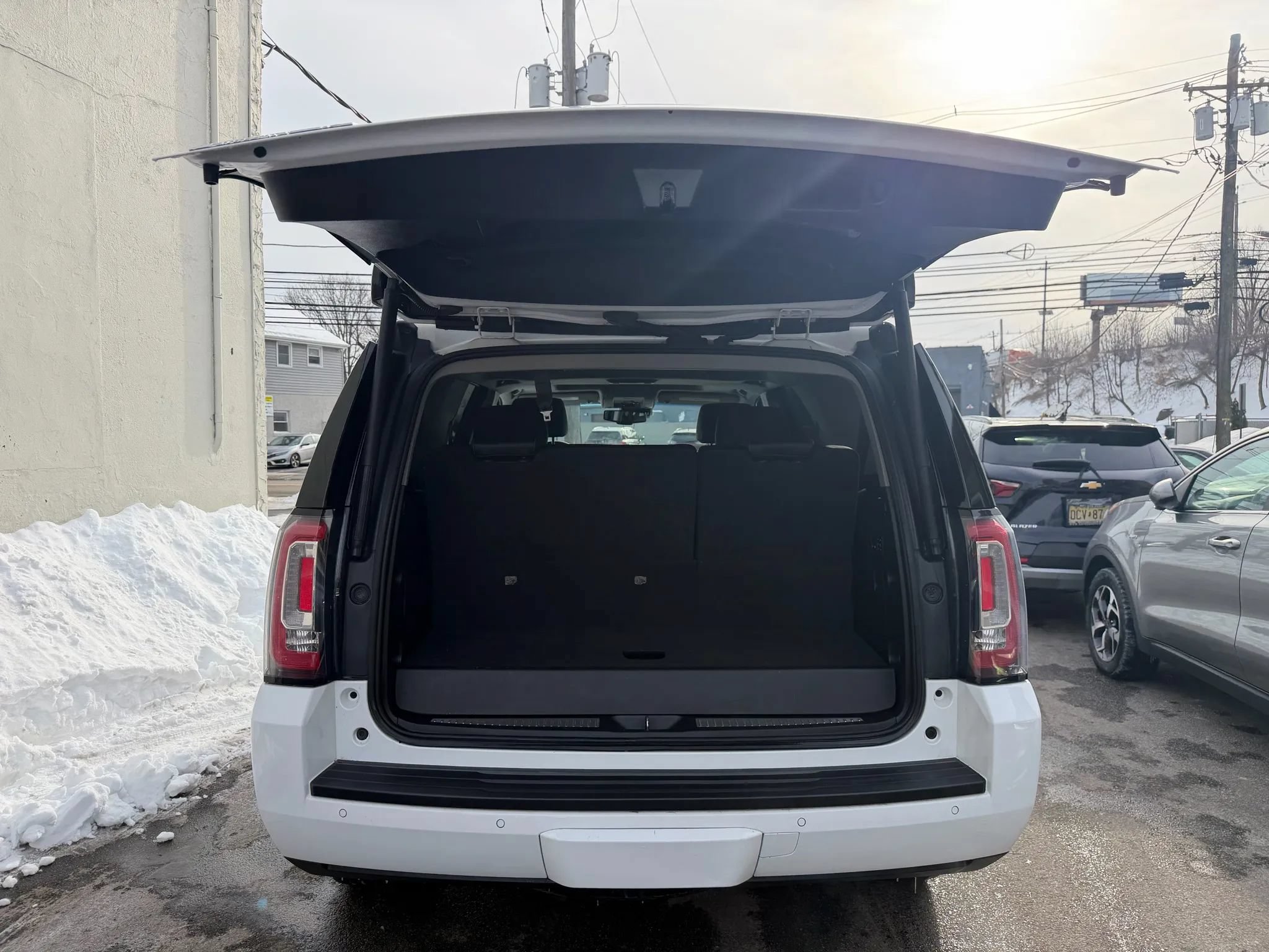 Used 2020 GMC Yukon SLT AWD/4WD image 27