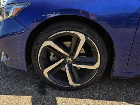 Used 2022 Honda Accord Sport image 26