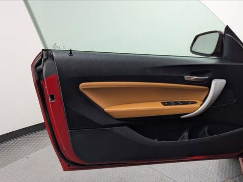 Used 2020 BMW 230i Convertible w/ M Sport Package image 13