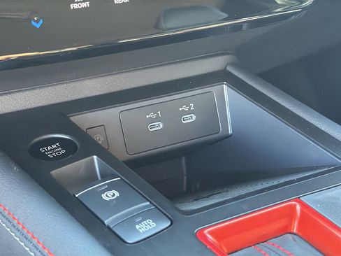 New 2026 Nissan Kicks SR w/ Cold Weather Package image 28