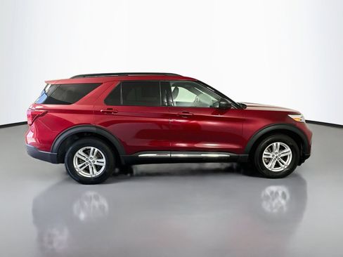Used 2020 Ford Explorer XLT w/ Class III Trailer Tow Package AWD/4WD image 8