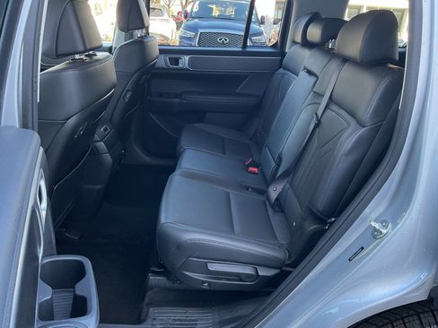 Used 2025 Hyundai Santa Fe SEL image 14