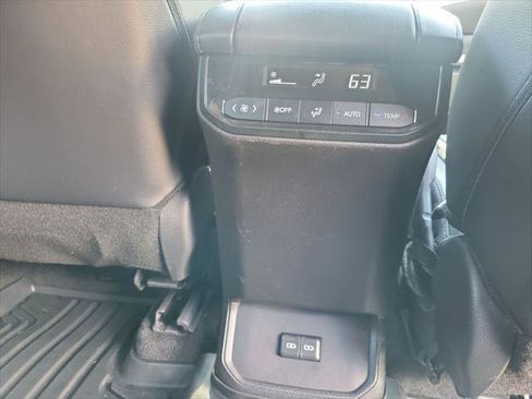 Certified 2024 Toyota Highlander XSE FWD image 32