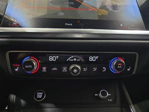 Used 2025 Audi Q3 2.0T Premium Plus w/ Premium Plus Package image 27