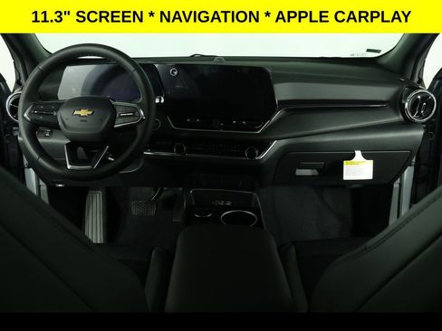 New 2026 Chevrolet Equinox LT w/ Convenience Package II FWD image 5