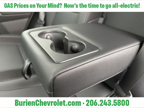 New 2026 Chevrolet Equinox EV LT FWD image 32