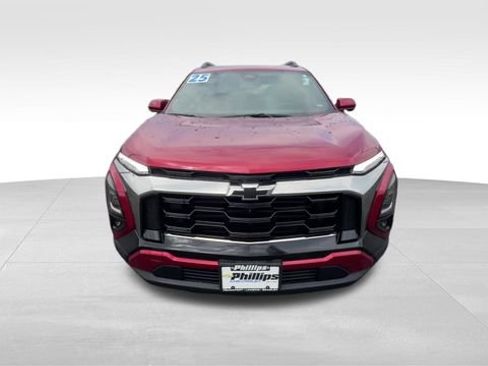 Used 2025 Chevrolet Equinox ACTIV w/ Safety and Technology Package FWD image 9