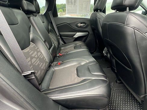 Used 2022 Jeep Cherokee Latitude w/ Sun & Sound Group AWD/4WD image 15