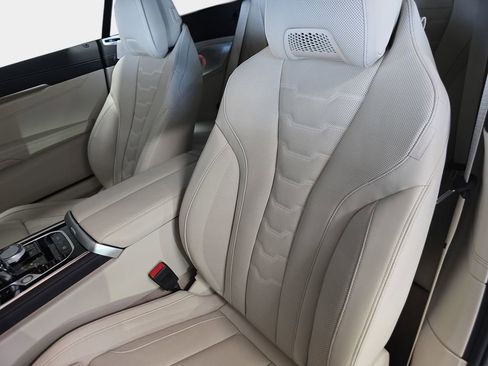 New 2026 BMW 840i Convertible w/ Comfort Seating Package image 9