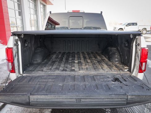 Used 2018 Ford F150 Lariat w/ Equipment Group 502A Luxury image 5