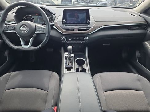 Certified 2024 Nissan Altima 2.5 SV image 12