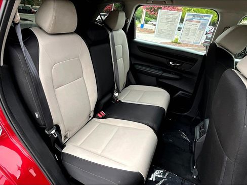 Used 2023 Honda CR-V LX image 28