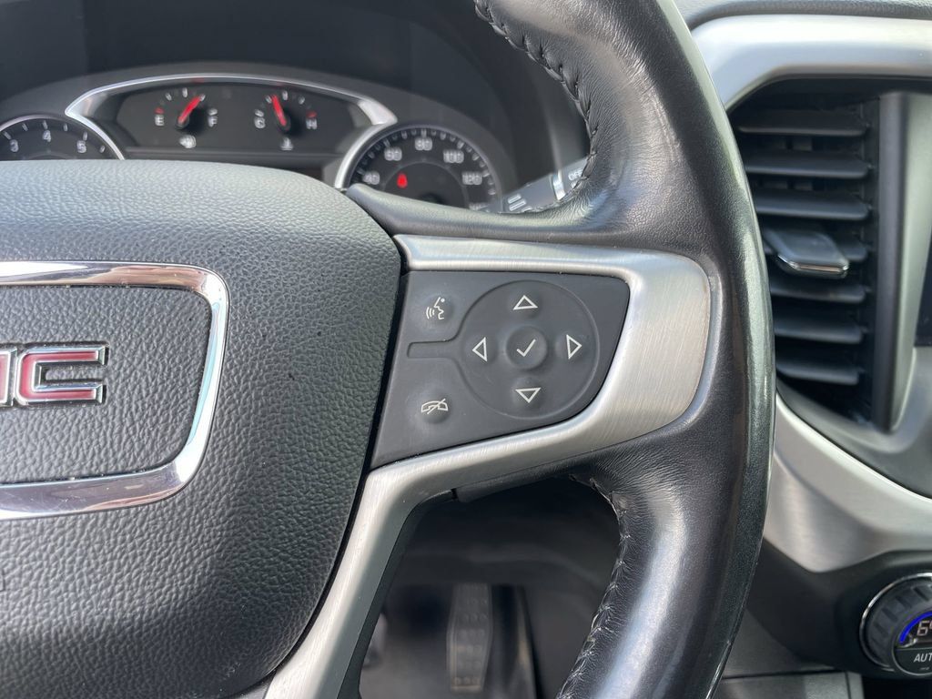 Used 2019 GMC Acadia SLT AWD/4WD image 18