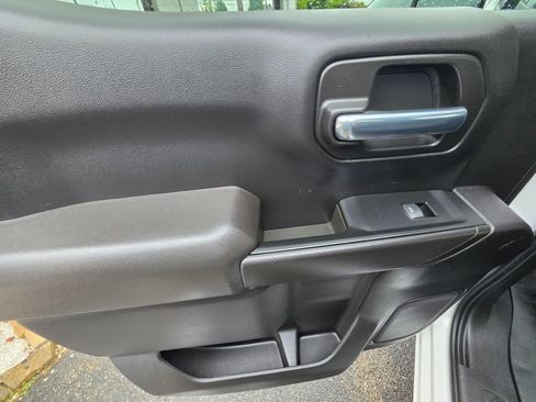 Used 2022 Chevrolet Silverado 1500 Custom AWD/4WD image 7