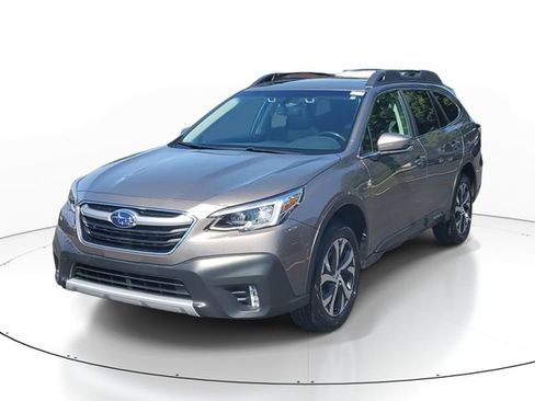 Certified 2022 Subaru Outback Limited AWD/4WD image 2