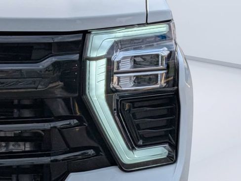Used 2025 Chevrolet Silverado 2500 LTZ w/ Trail Boss Package AWD/4WD image 9