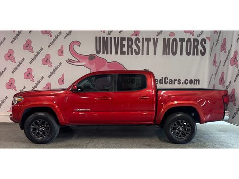 Used 2020 Toyota Tacoma SR5 RWD image 10