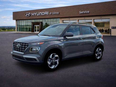New 2026 Hyundai Venue SEL FWD image 2