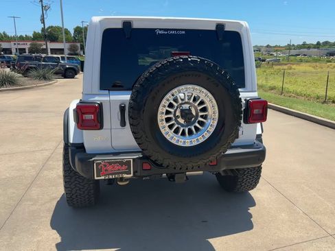 Used 2025 Jeep Wrangler Unlimited Rubicon 392 AWD/4WD image 6