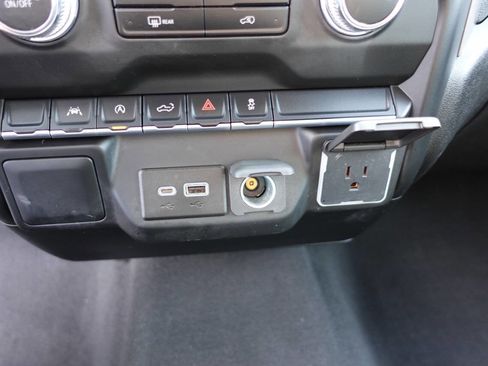 Used 2022 GMC Sierra 1500 Pro w/ Pro Value Package image 40