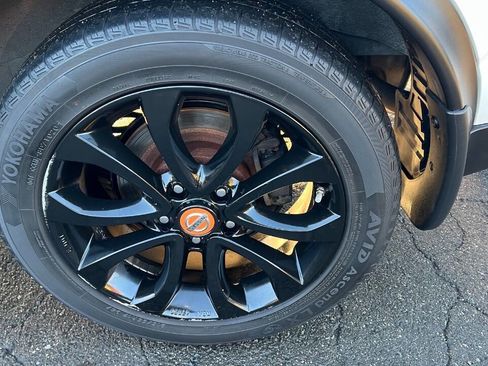 Used 2015 Nissan Juke SL image 33