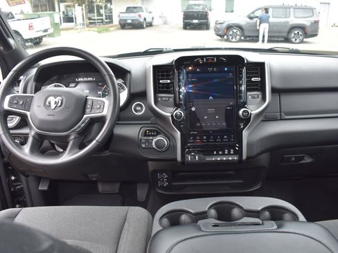 Used 2024 RAM 2500 Big Horn w/ Night Edition image 31