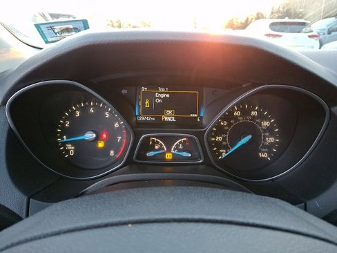 Used 2016 Ford Focus SE image 25