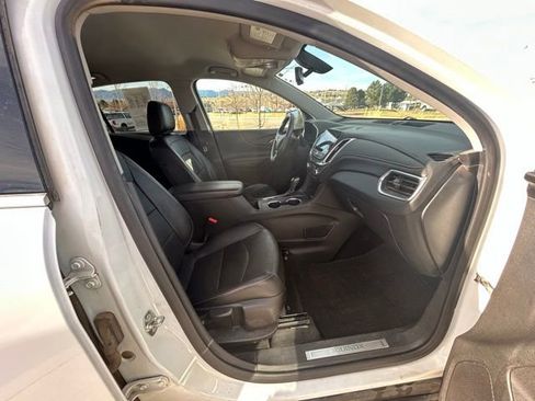 Used 2019 Chevrolet Equinox Premier image 28