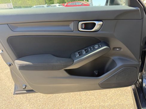Used 2023 Honda Civic Sport image 12