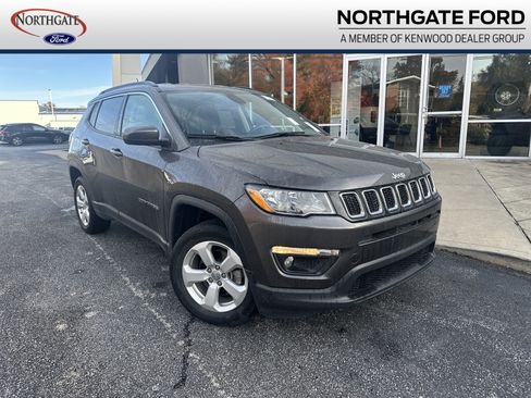 Used 2021 Jeep Compass Latitude w/ Convenience Group image 1