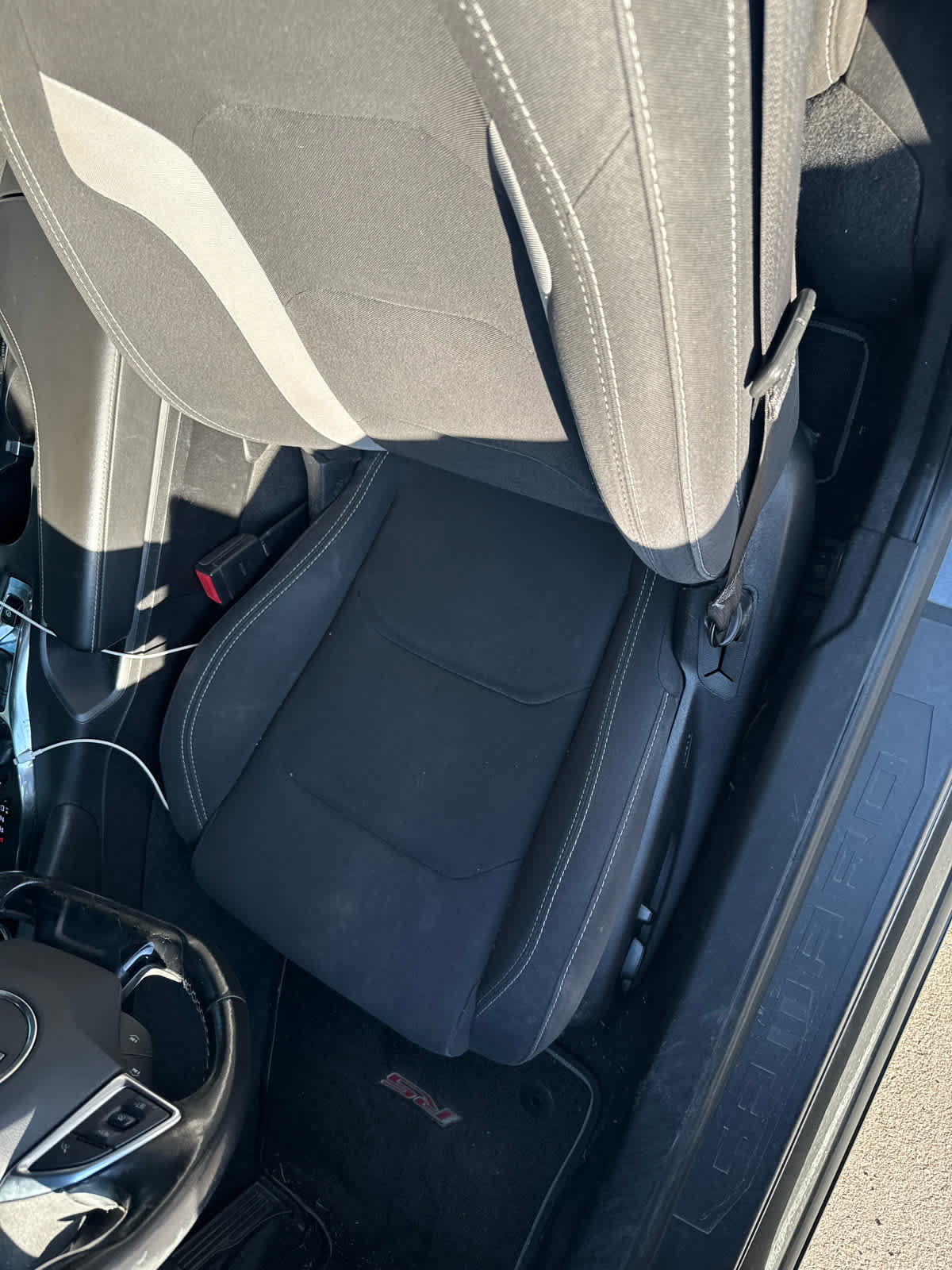 Used 2018 Chevrolet Camaro LT w/ RS Package RWD image 7