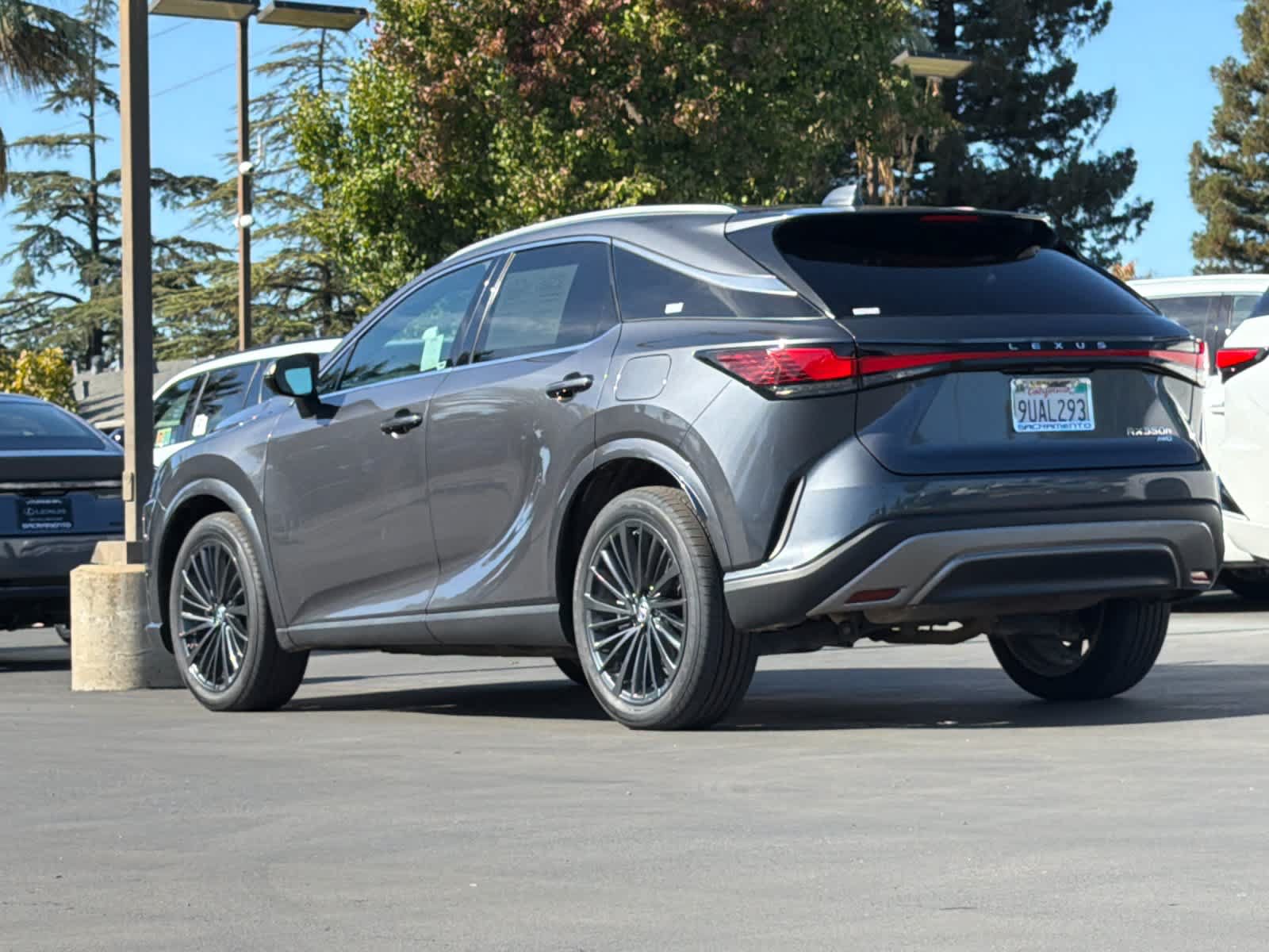 Used 2025 Lexus RX 350h w/ Convenience Package AWD/4WD image 7