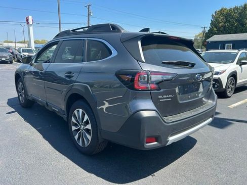 Used 2025 Subaru Outback Limited AWD/4WD image 7