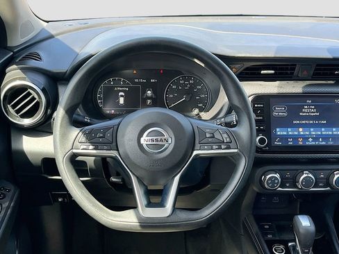 Used 2023 Nissan Kicks SV w/ Interior Electronics Package FWD image 10