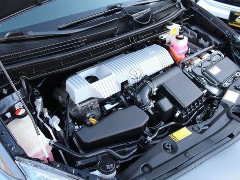 Used 2015 Toyota Prius Prime Plug-In Hybrid FWD image 35